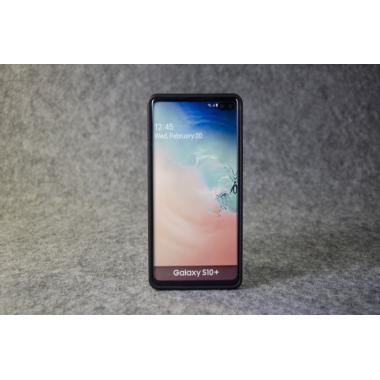 Противоударный чехол для Samsung Galaxy S10 Plus из натуральной кожи питона чёрного цвета