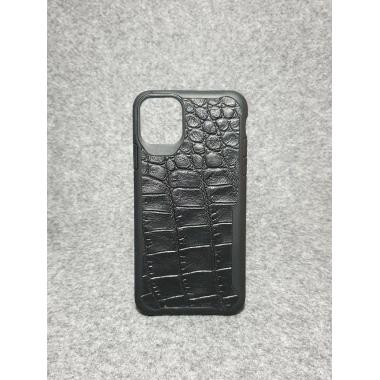 Защитный чехол для iPhone 11Pro Max из натуральной итальянской кожи c имитацией под крокодила чёрного цвета  с основанием из термополиуретана